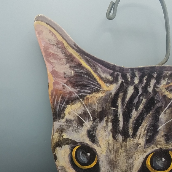 Annie Storage & Organization Annie Rhineharts Wood Grey Tabby Cat Head Hanger Mark